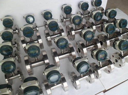 dn32液體渦輪流量計產(chǎn)品圖